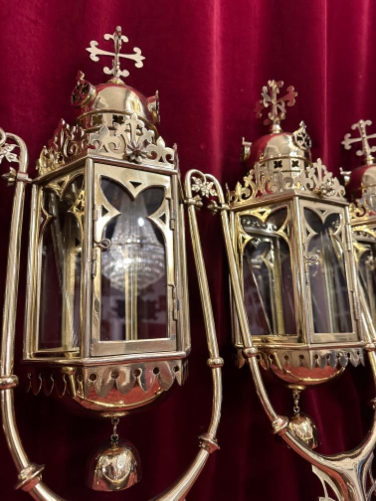 4 Gothic - Style Exceptional Matching Lanterns