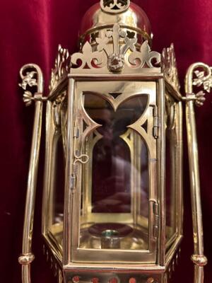 Exceptional Matching Lanterns style Gothic - Style en Brass / Bronze / Polished and Varnished / Glass, Belgium  19 th century ( Anno 1885 )