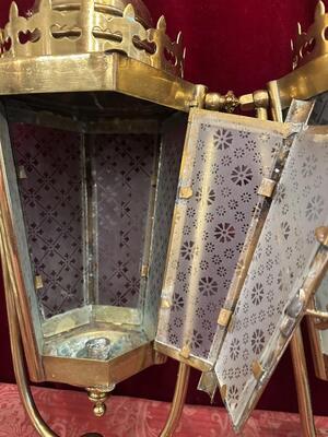 4 Gothic - style Lanterns