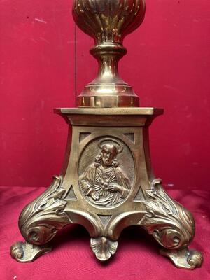 4 Gothic - style Matching Candle Holders Measures Without Pin & Candle