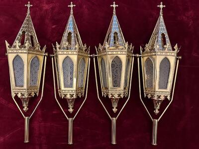 4 Gothic - Style Matching Lanterns