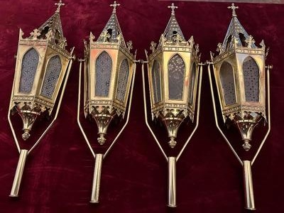 4 Gothic - Style Matching Lanterns