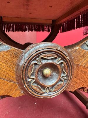 Set Of Priest Altar - Seats style Gothic - Style en Oak Wood / Red Velvet, Belgium  19 th century