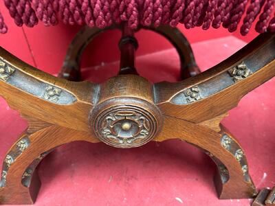 Set Of Priest Altar - Seats style Gothic - Style en Oak Wood / Red Velvet, Belgium  19 th century
