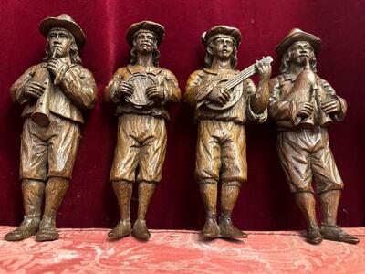 Itinerant Musiciens / Vagabond Pipers en Fully Hand - Carved Wood Oak, Belgium  19 th century