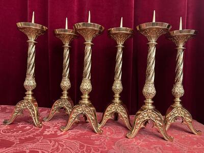 Matching Candle Sticks Height Without Pin. style Classicistic en Bronze / Polished and Varnished, France 19 th century ( Anno 1885 )