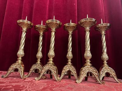 Matching Candle Sticks Height Without Pin. style Classicistic en Bronze / Polished and Varnished, France 19 th century ( Anno 1885 )