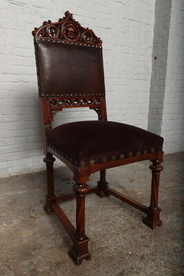 Chairs  style Gothic - style en Walnut wood , France 19 th century