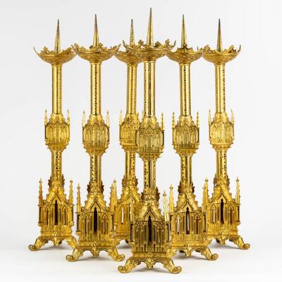 Matching Candle Sticks Height Without Pin. style Gothic - Style en Bronze / Brass / Gilt, France 19 th century