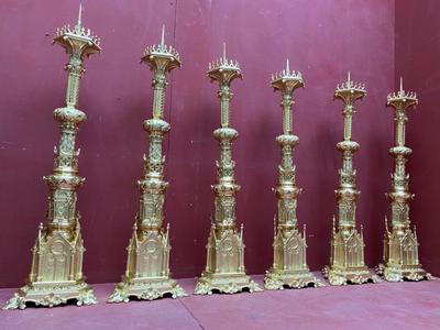 Matching Candle Sticks Altar Set Height  Without Pin. style Romanesque - Style / Gothic - Style en Bronze / Gilt Polished and Varnished, France 19 th century ( Anno 1865 )