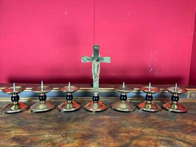 Altar - Set Matching Candle Sticks With Cross. Measures Candle Sticks Without Pin style art - deco en Brass / Bronze / Ebony Wood, Belgium  20 th century ( Anno 1930 )