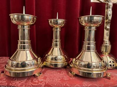 Altar - Set Matching Candle Sticks With Cross. Measures Candle Sticks Without Pin style art - deco en Brass / Bronze / Polished and Varnished, Belgium  20 th century ( Anno 1930 )