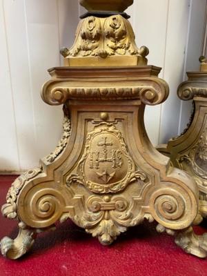 Exceptional Altar Set Measures Cross H 205 Cm X W 75 Cm X D 50 Cm. Measures Candle Sticks Without Pin 112 Cm. Could Be Polished. style BAROQUE-STYLE en Bronze Gilt, France 19 th century ( Anno 1850 )