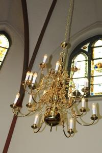 Delivery Of 4 Large Chandeliers For Antonius Abt Church Nijmegen Netherlands en Brass / Bronze, 19th century