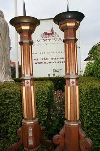 Pair Of Matching Large Full Oak Candlesticks  style Gothic - Style en Oak, Netherlands  19 th century ( Anno 1875 )