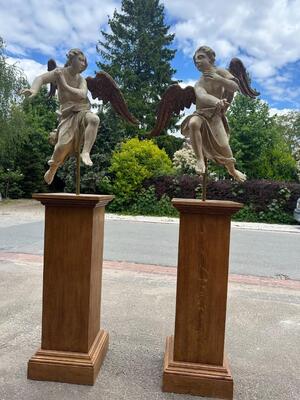 Angels style Baroque - Style en Hand - Carved Wood / Stands Oak, 18 th century / Stands 20th Century