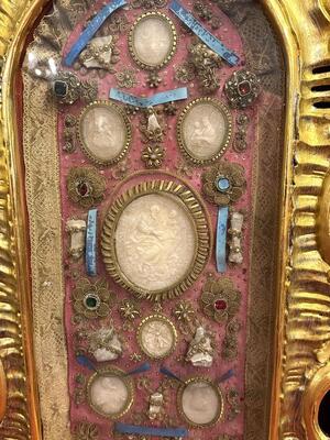 Reliquaries Ex Ossibus Relics style Baroque - Style en Wood / Gilt / Glass / Fabrics / Stones / Wax Medallions, Southern Germany