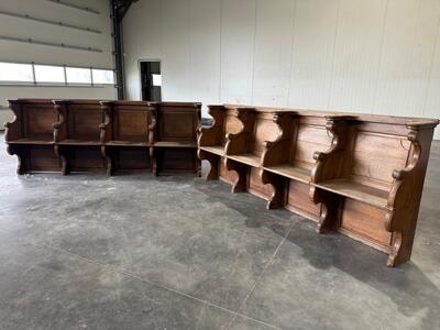 Choir Seats Total Lenght : 512 Cm en Wood Oak, Belgium  18 th century