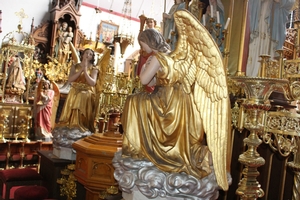 Extreme Rare High Quality Large Pair Of Kneeling Angels en wood - Pap Cartonniere / Polychrome / Rolled Gold / Gilt, France 19th century
