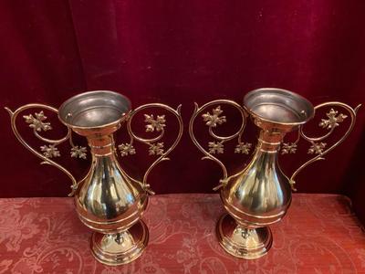 Altar - Vases style Gothic - style en Brass / Bronze / Polished and Varnished, Belgium 19 th century ( Anno 1890 )