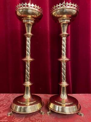 Candle Holders Measures Without Pin style Gothic - Style en Brass / Bronze / Polished and Varnished, Belgium  19 th century