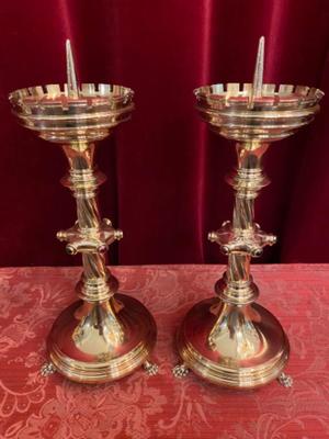 Candle Holders Measures Without Pin style Gothic - style en Brass / Bronze / Polished and Varnished / Stones, Belgium  19 th century