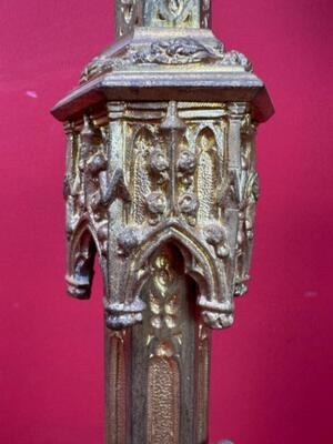Candle Holders Measures Without Pin style Gothic - Style en Bronze Gilt, France 19 th century ( Anno 1870 )