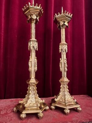 Candle Holders Measures Without Pin style Gothic - Style en Bronze / Gilt Polished and Varnished, France 19 th century ( Anno 1885 )