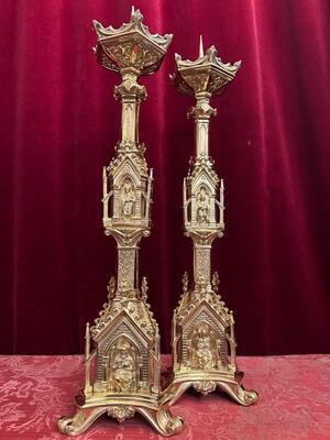 Candle Holders Measures Without Pin style Gothic - Style en Bronze / Polished and Varnished, France 19 th century ( Anno 1885 )