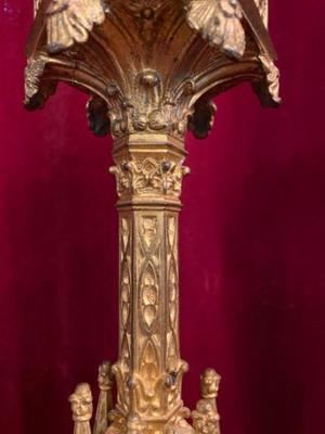 Candle Holders Measures Without Pin style Gothic - style en Bronze  / Gilt, France 19 th century ( Anno 1890 )
