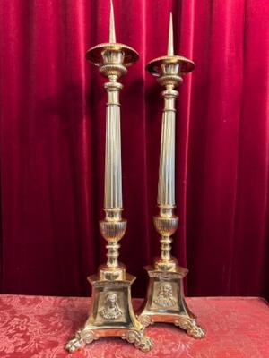 Candle Sticks Measures Without Pin style Gothic - Style en Brass / Bronze / Polished and Varnished, Belgium  19 th century ( Anno 1890 )
