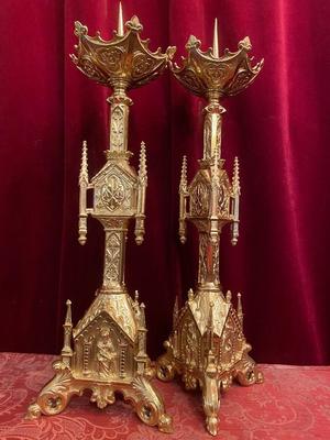 Candle Sticks Measures Without Pin style Gothic - Style en Bronze / Polished / New Varnished, France 19th century ( anno 1875 )