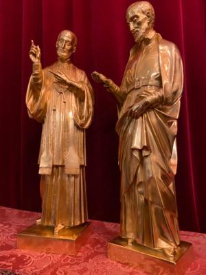 Left : Bronze Statue Imagination St. Clemens Maria Hofbauer Patron Of Vienna. Right : Bronze Statue Imagination St. Benedict Joseph Labre. style Gothic - style en Bronze / Polished and Varnished, France 19 th century ( Anno 1880 )