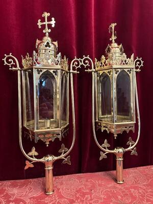 Matching Lanterns style Gothic - Style en Brass / Bronze / Polished and Varnished / Glass, Belgium  19 th century ( Anno 1885 )
