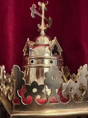 Matching Lanterns style Gothic - Style en Brass / Bronze / Polished and Varnished / Glass, Belgium  19 th century ( Anno 1885 )