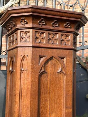 Pedestals  style Gothic - Style en Oak wood, Belgium  19 th century