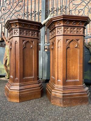 Pedestals  style Gothic - Style en Oak wood, Belgium  19 th century