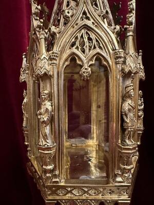 Reliquaries style Gothic - Style en Bronze / Polished and Varnished / Glass, France 19 th century ( Anno 1865 )