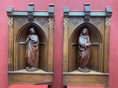 Matching Solid Oak Niches Fully Hand-Carved Sculptures Of St. Mary & St. John style Gothic - style / Romanesque en Oak Wood, France 19 th century ( Anno 1875 )