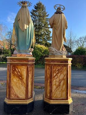 St. Mary & Jesus With Matching Stands style Gothic - Style en Plaster polychrome / Glass Eyes / Wood, Olot - Spain 19 th century