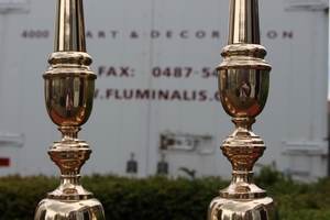 Candle Sticks Measures Without Pin style neo classisistical en Brass / Bronze, France 18 th century