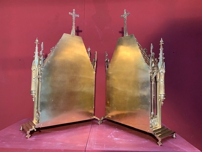 Two Large Matching Full Bronze Wall-Reliquaries To Compose To One Double-Sided Reliquary style Gothic - style en Bronze / Polished and Varnished, France  19th century ( anno 1875 ) the measures concern the total reliquary