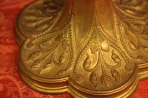 Candle Sticks style Romanesque en Bronze / Gilt, France 19th century (1870)