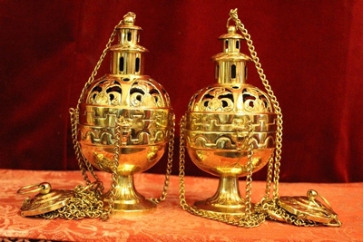 Censers style Romanesque en Brass / Polished / New Varnished, France 19th century ( anno 1875 )