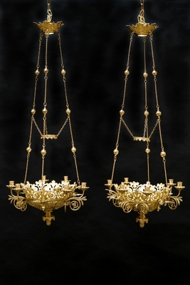 Matching Sanctuary Lamps  style Romanesque en Bronze / Polished and Varnished, France 19th century (anno 1870 )
