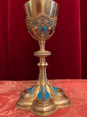 Promanesque-Style Full Silver/Gilt Chalice & Ciborium, Richly Enamelled, With Paten, In Very Good Condition, No Dents Or Cracks. style Romanesque en full silver / enamel medalions, France 19th century ( anno 1865 )
